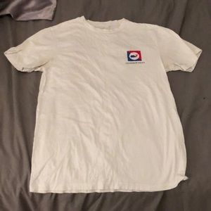 Vineyard vine white shirt